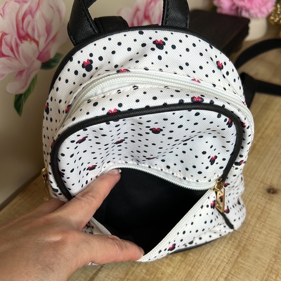 Disney Mini Mouse Backpack - Picture 2 of 6